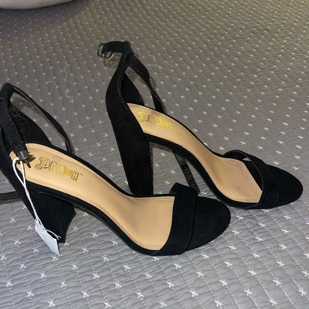 Women’s black heel